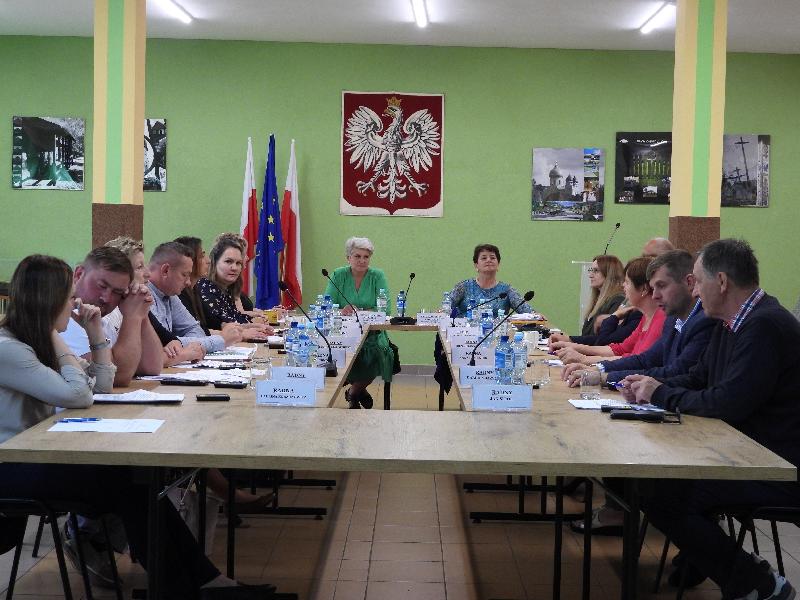 Tło przycisku: XIII SESJA RG