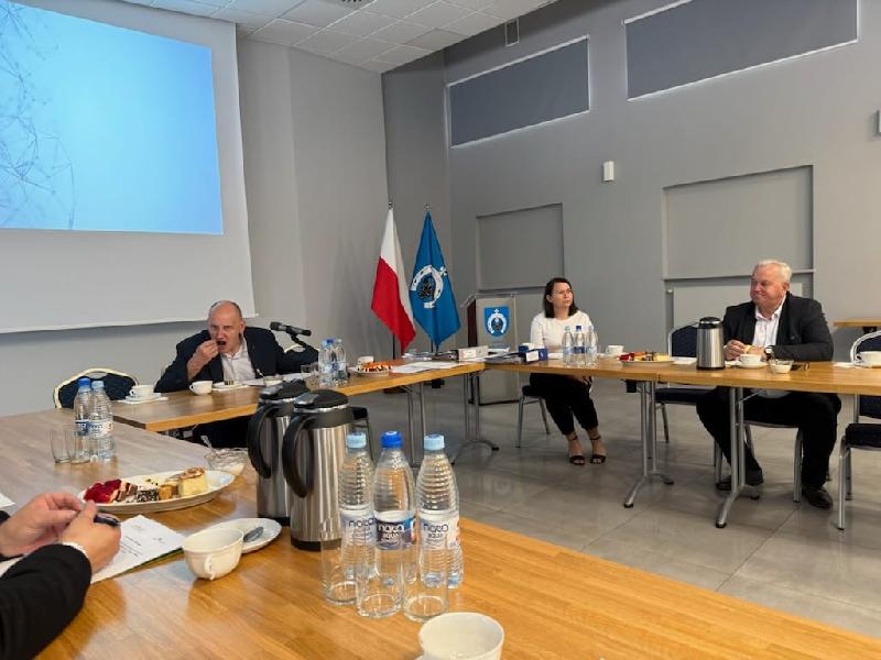 Tło przycisku: ZGROMADZENIE
